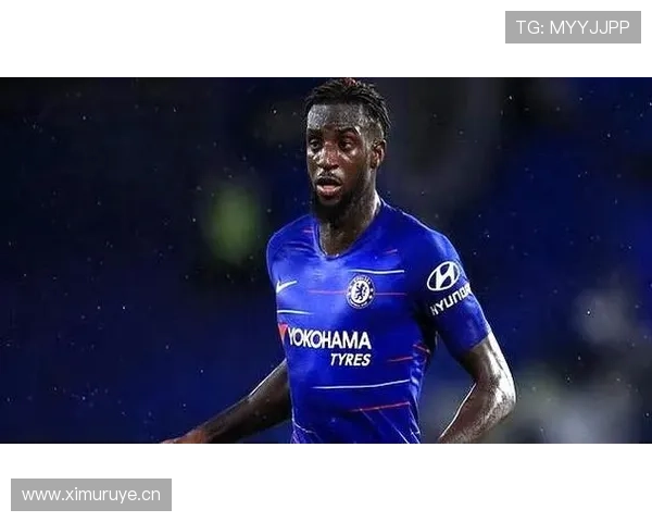 切尔西大规模引援效果引发争议，阵容磨合问题对赛季走势形成制约